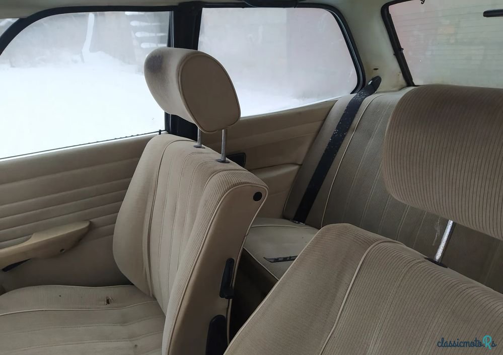 1980' BMW Seria 3 320 photo #2