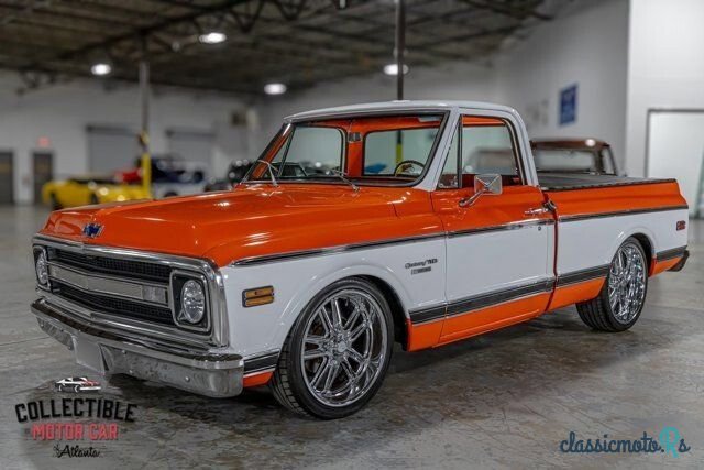 1970' Chevrolet C/K Truck photo #1
