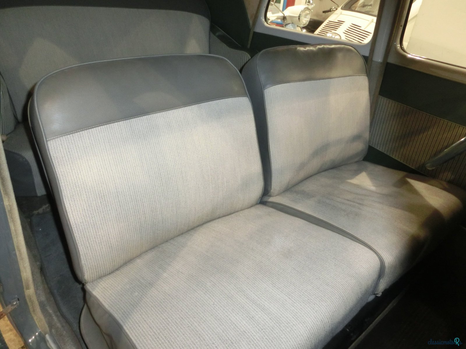 1954' Citroen Traction Avant 11 B photo #5