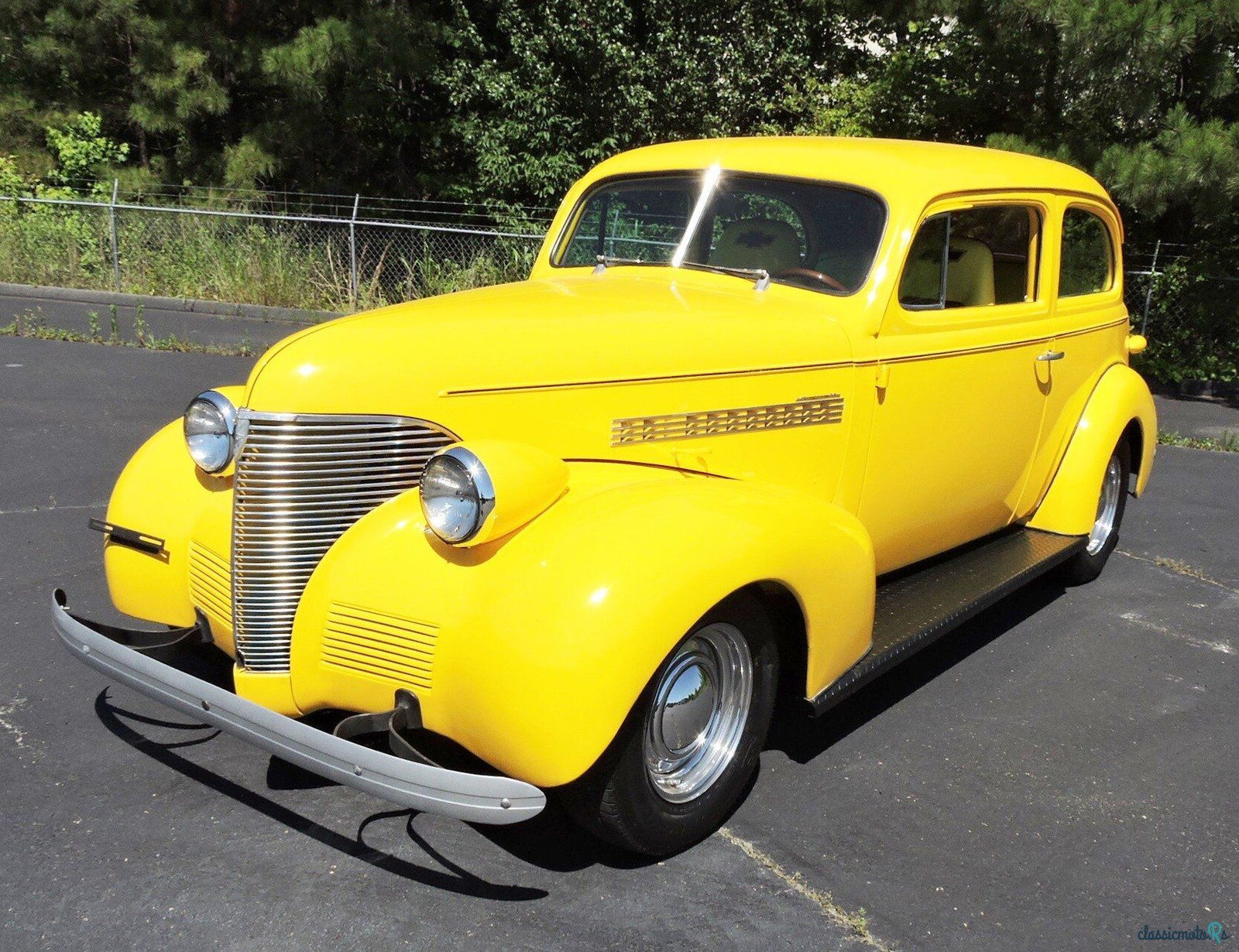 1939' Chevrolet Master Deluxe photo #1