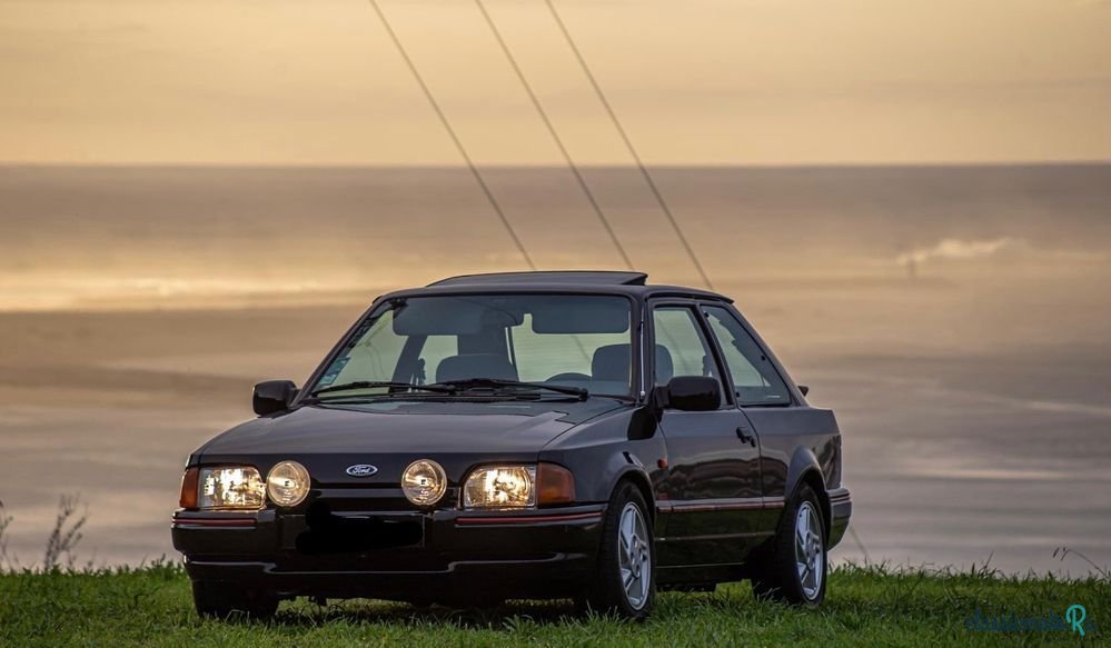1989' Ford Escort Xr3I photo #1