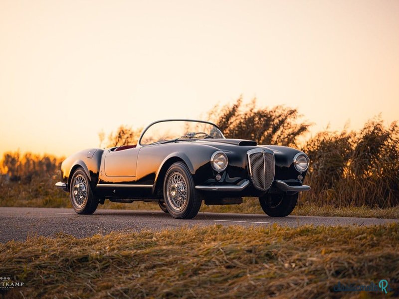 1955' Lancia Aurelia photo #2