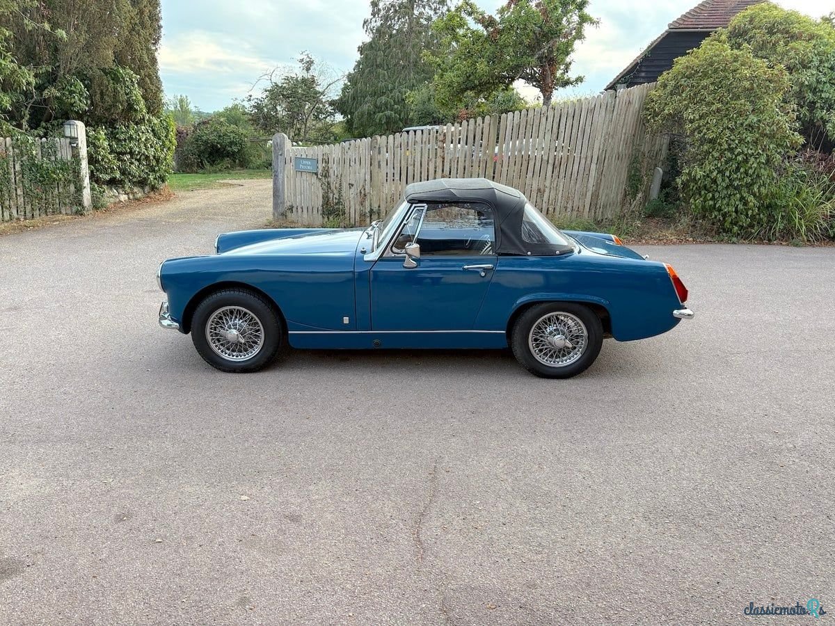 1970' MG Midget photo #6