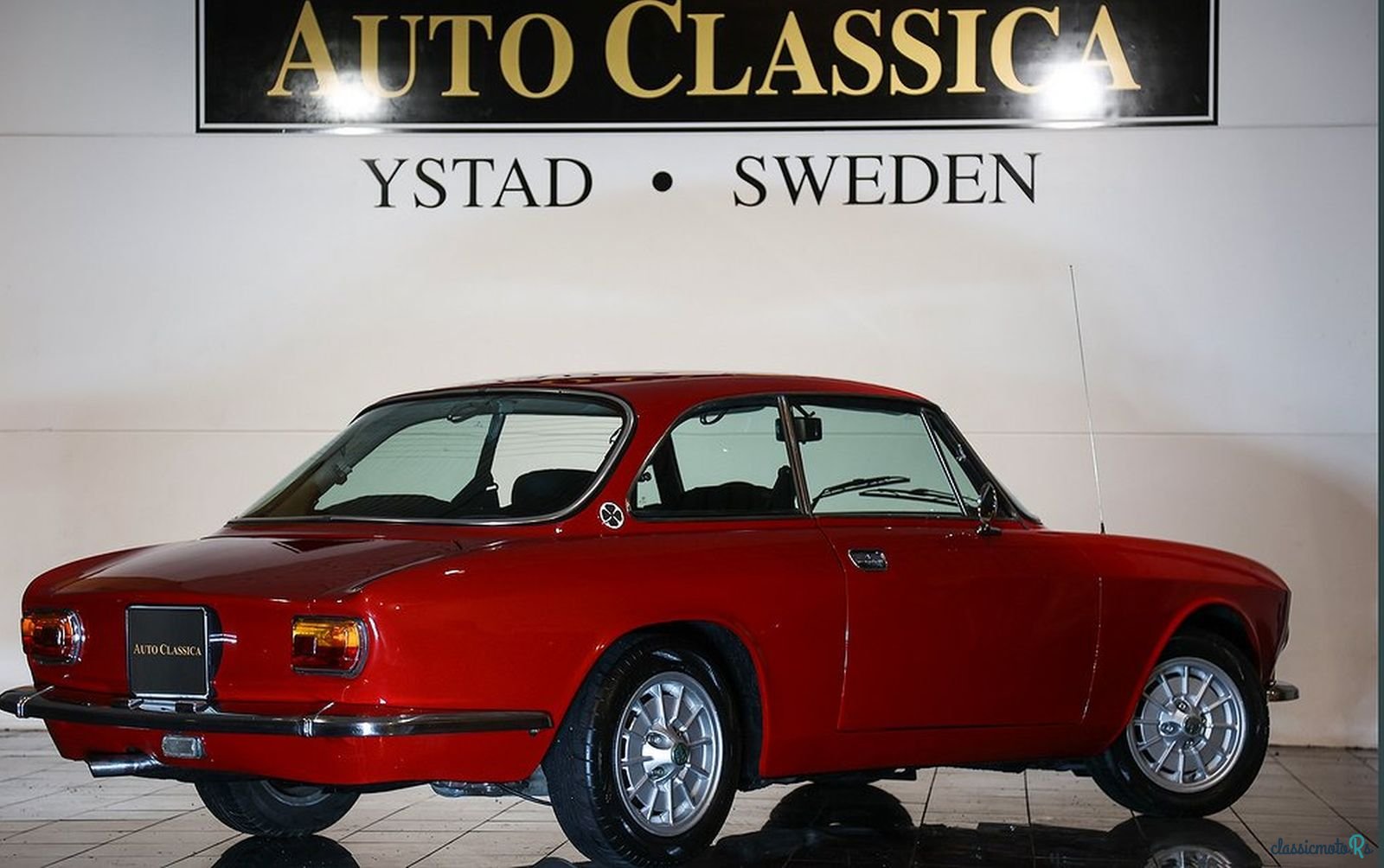 1975' Alfa Romeo Gt 1600 Junior Bertone photo #5