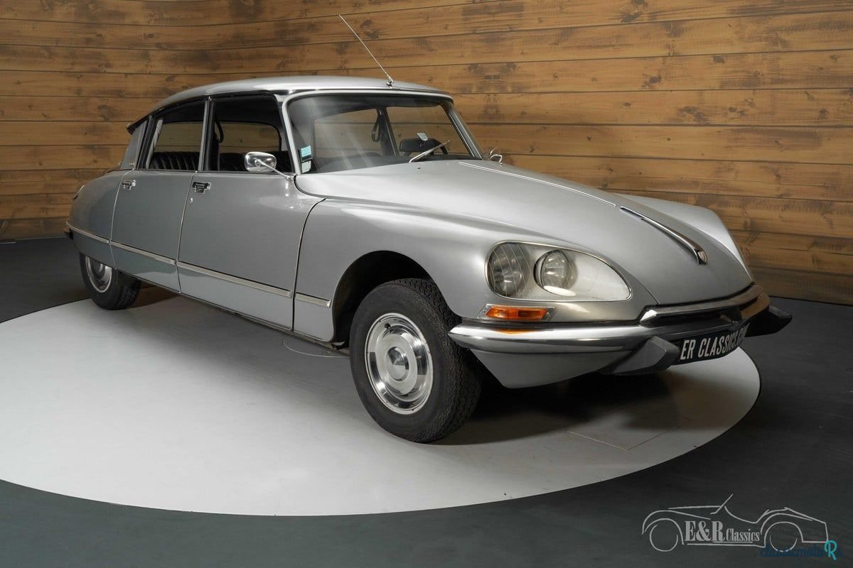 1973' Citroen DS photo #4