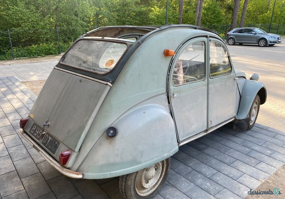 1961' Citroen 2 Cv photo #4
