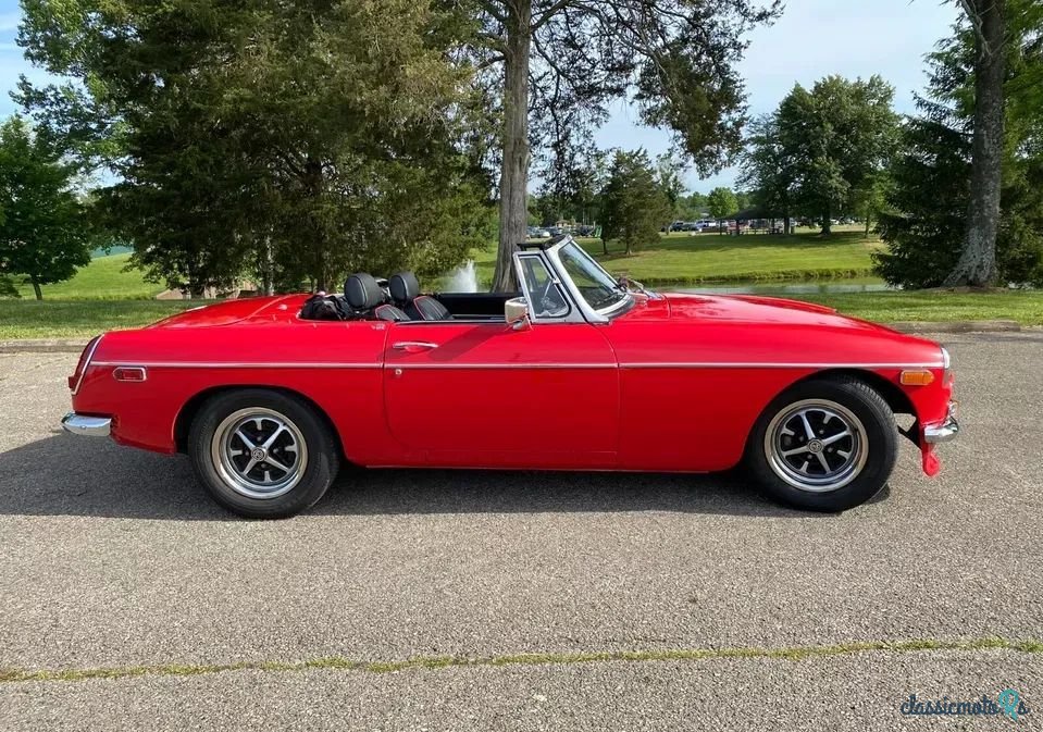 1977' MG MGB photo #4