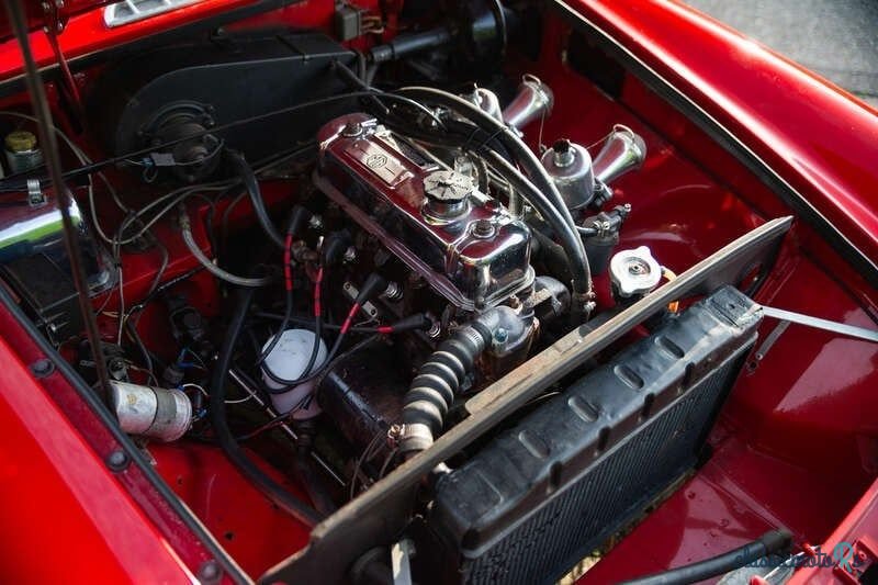 1967' MG MGB photo #3