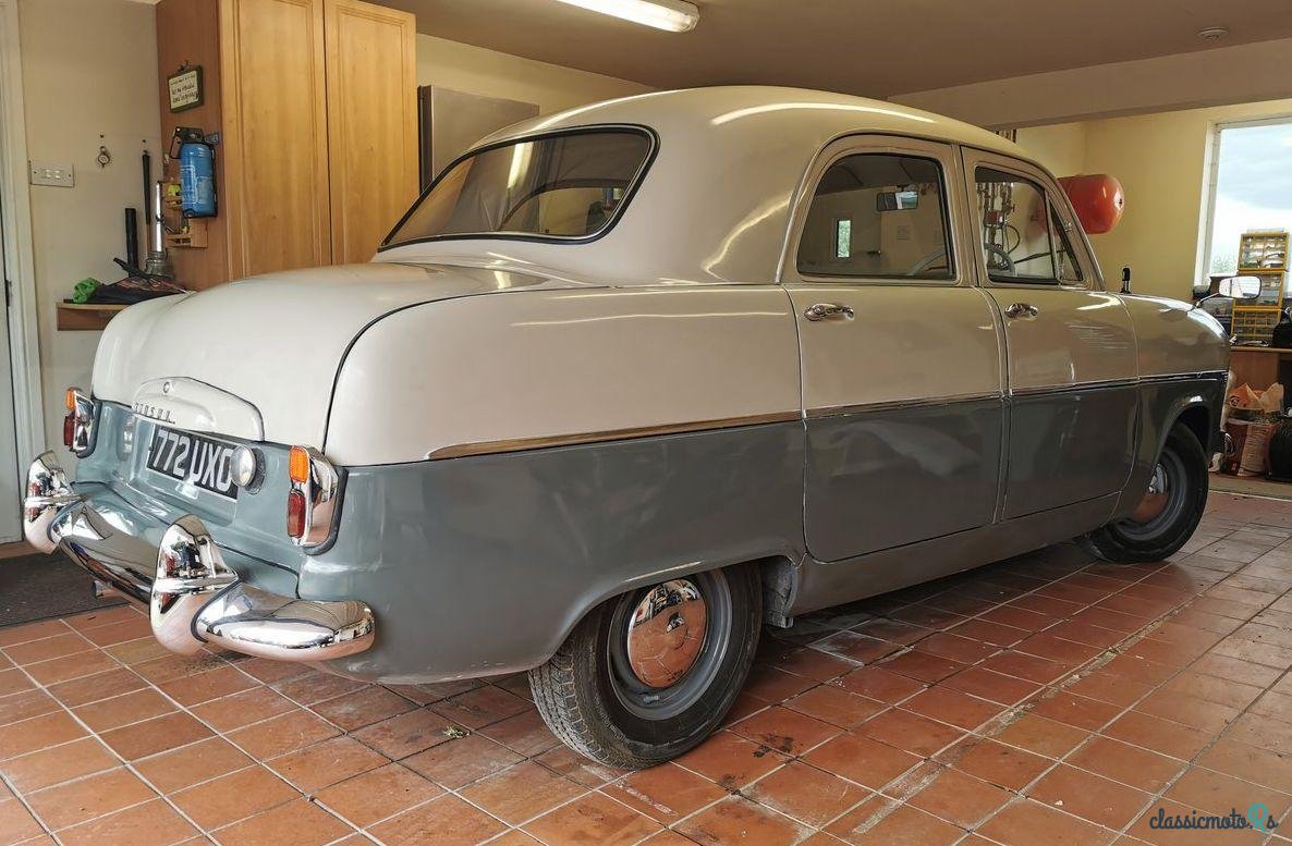 1955' Ford Consul photo #2