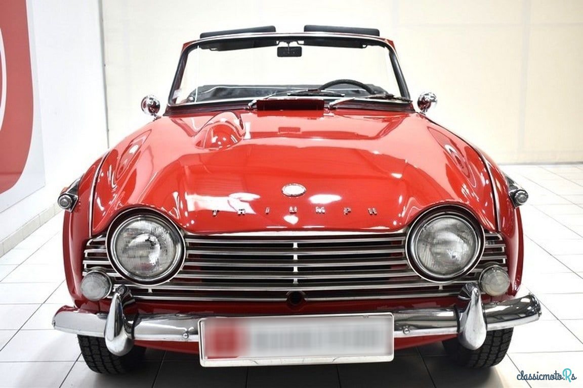 1965' Triumph TR4 photo #6