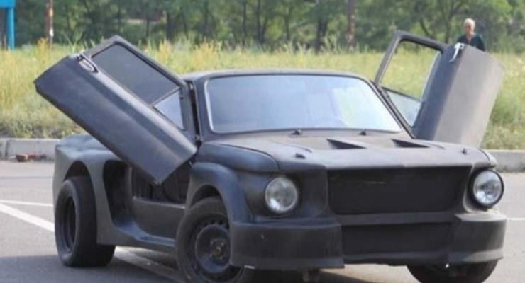 В Украине выставили на продажу Запорожец с дверью Lamborghini