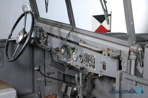 1939' Horch 901 Military Vehicle photo #3