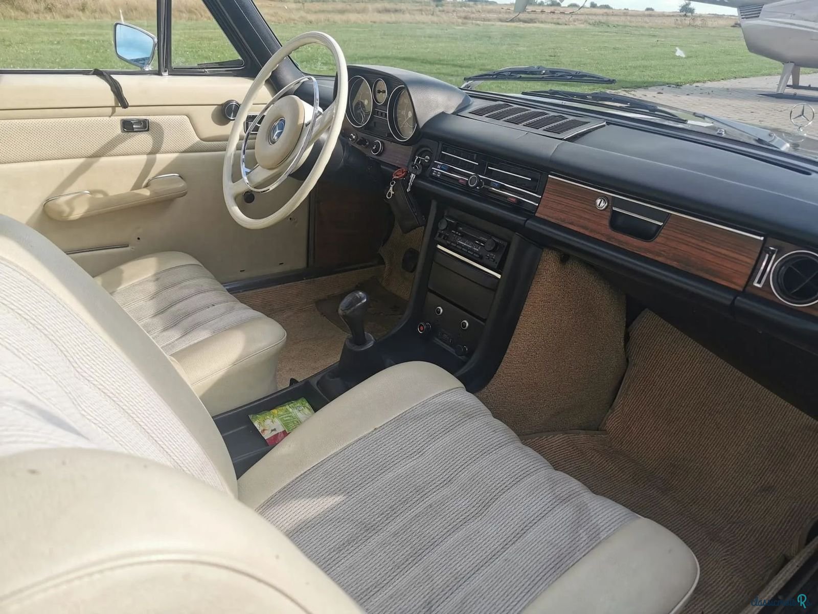 1972' Mercedes-Benz W114 photo #4