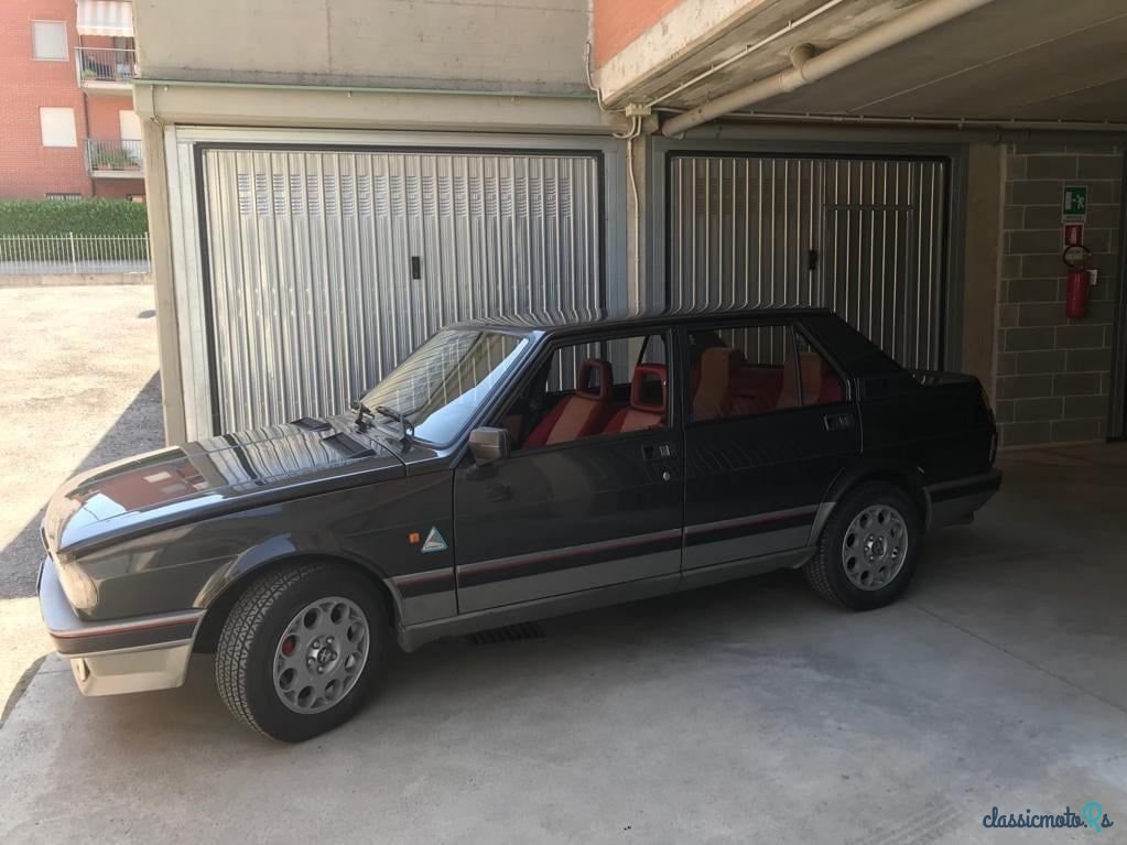 1984' Alfa Romeo Giulietta photo #1
