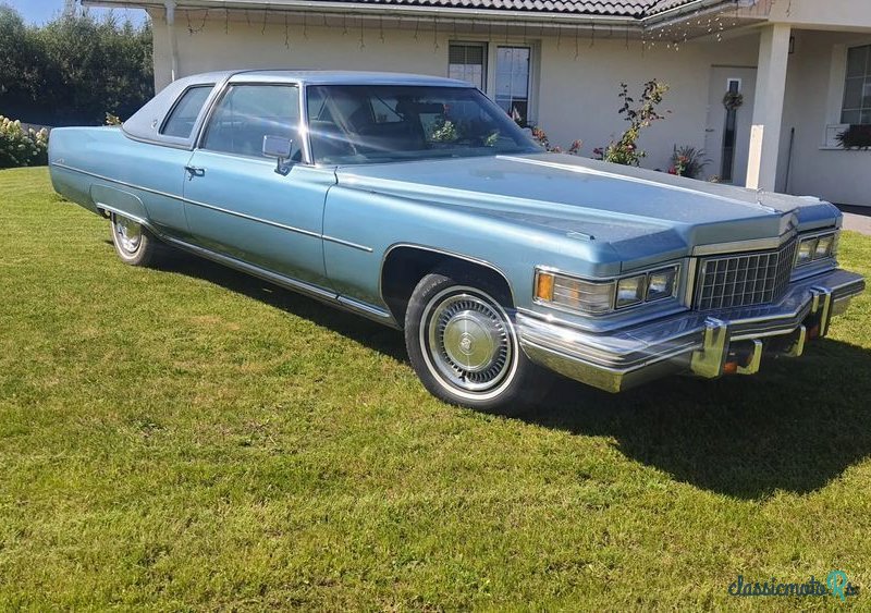 1976' Cadillac Deville photo #1