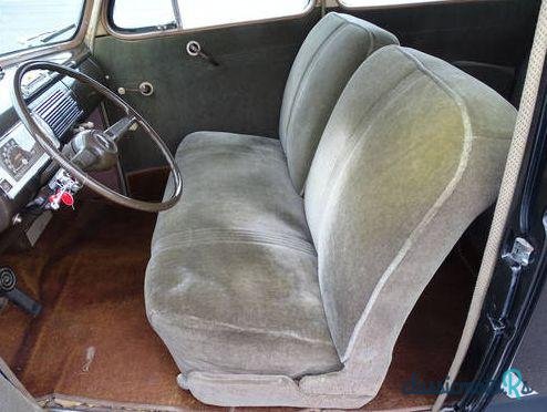 1940' Ford Tudor photo #4