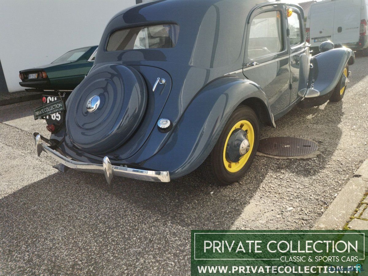 1946' Citroen Traction Avant photo #4