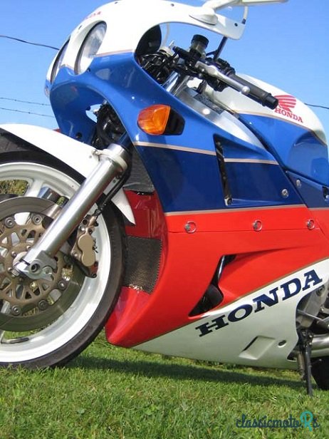 1990' Honda 748 photo #2