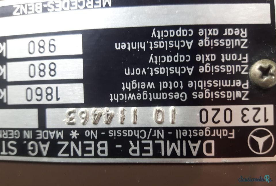 1979' Mercedes-Benz W123 photo #6