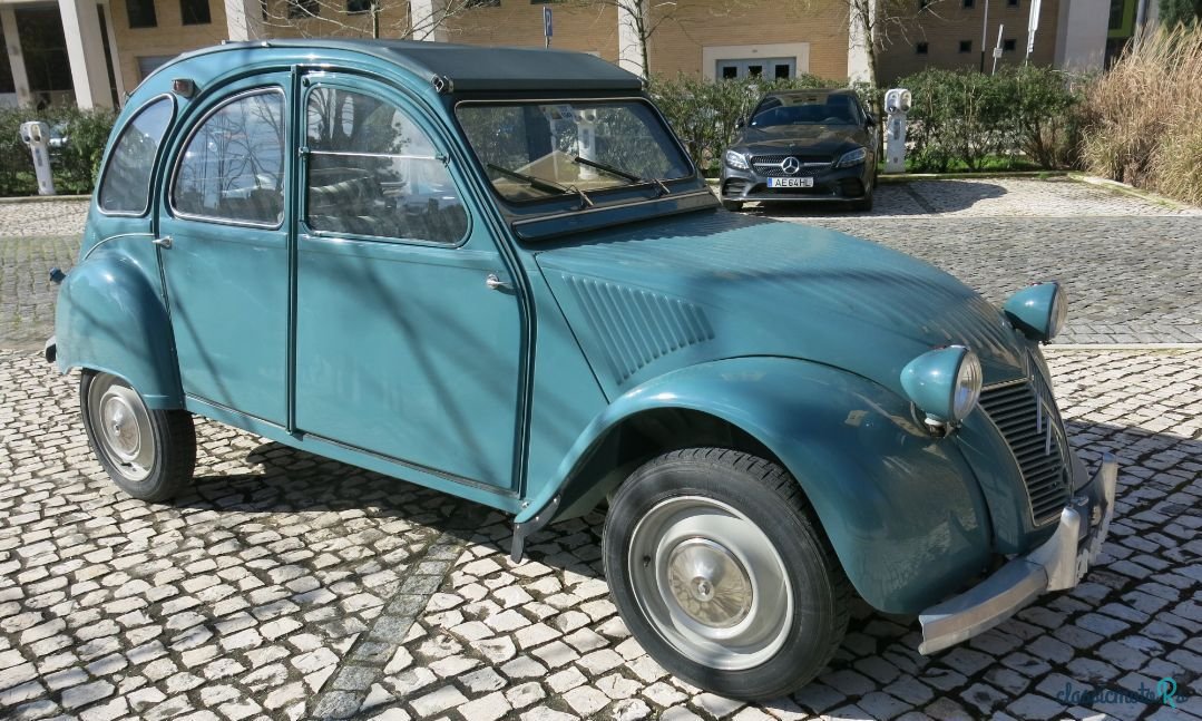1960' Citroen 2CV photo #6