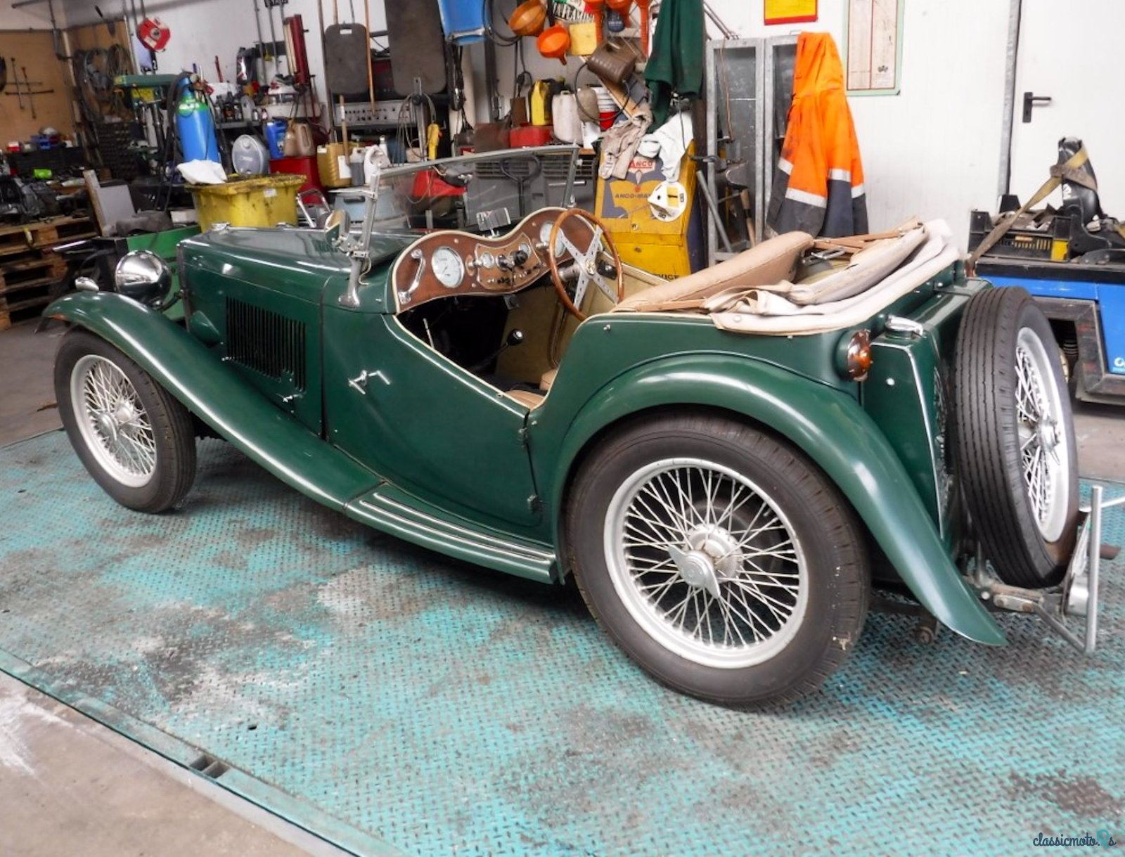 1949' MG TC photo #2