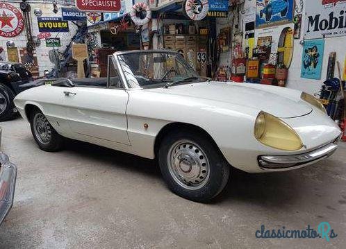 1966' Alfa Romeo Spider photo #3