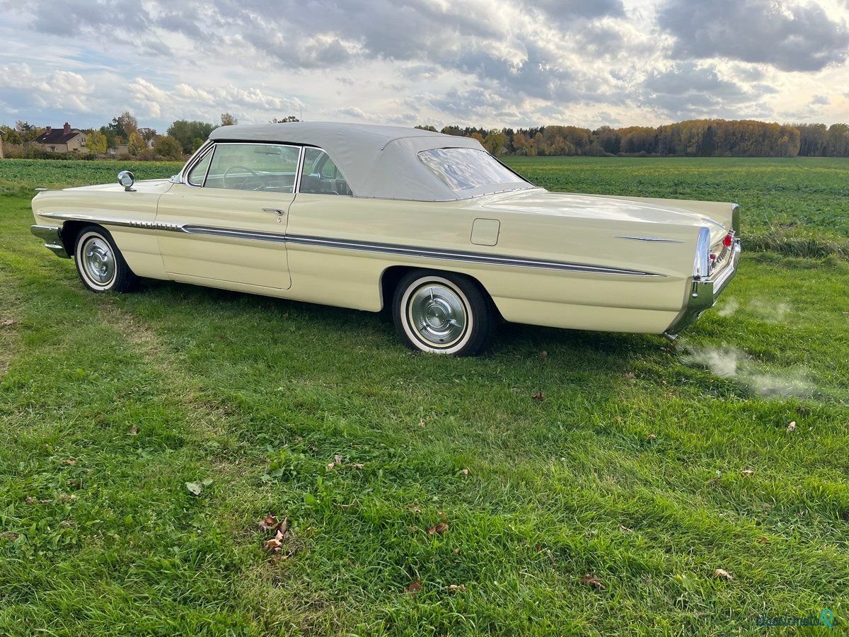 1961' Pontiac Bonneville photo #6
