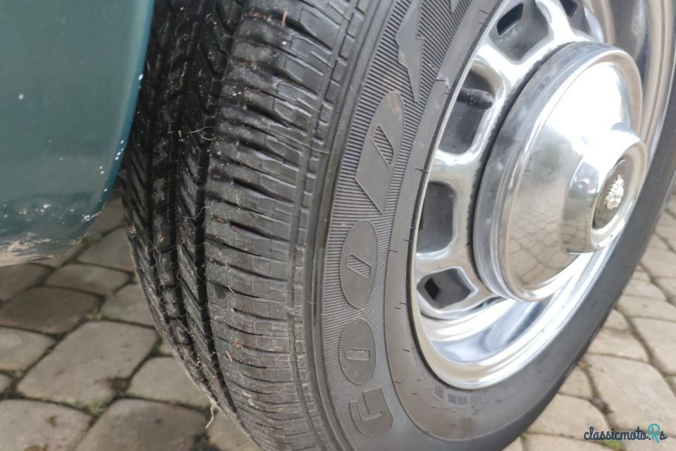 1974' Jaguar XJ photo #3