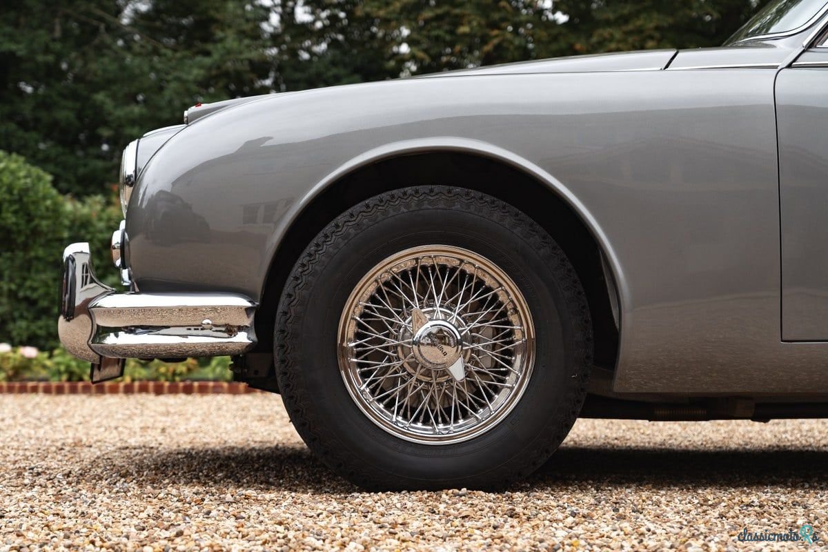 1963' Jaguar Mark II photo #6