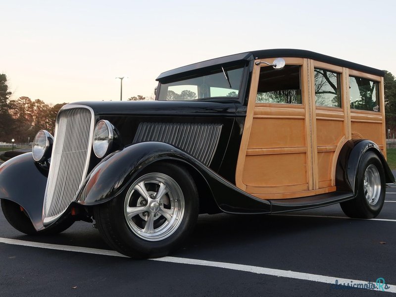 1933' Ford Deluxe photo #3