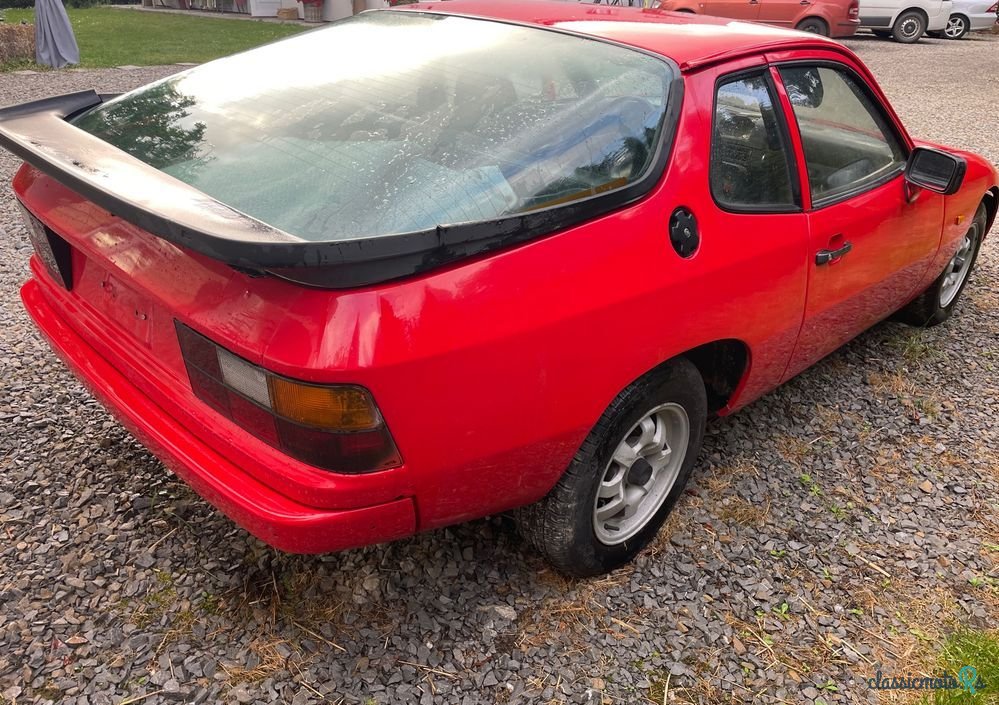 1976' Porsche 924 photo #3