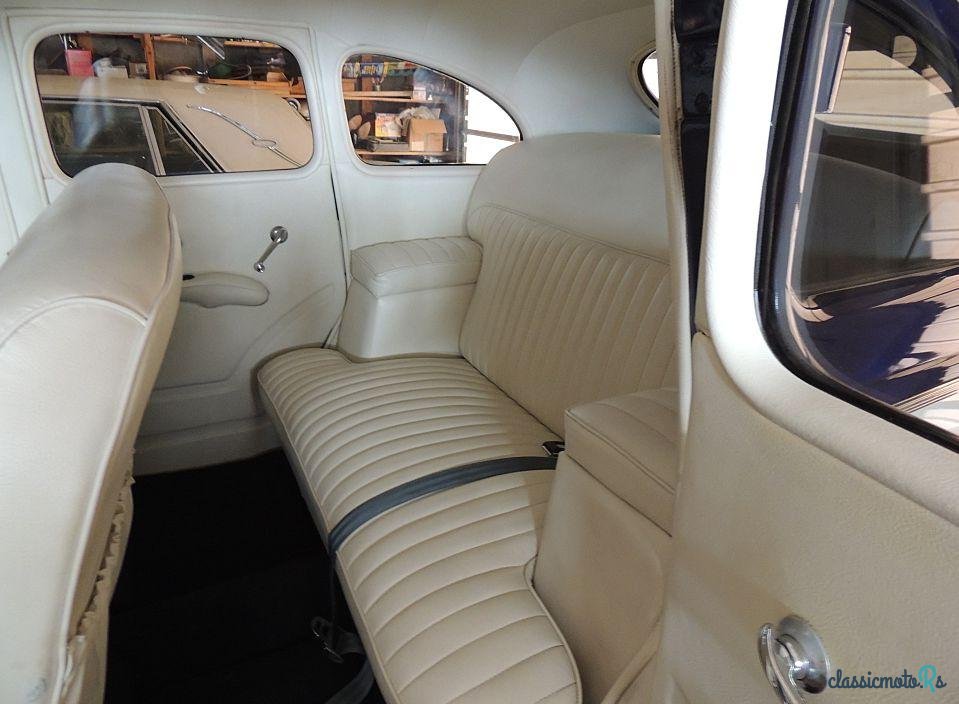 1940' Ford Deluxe photo #2