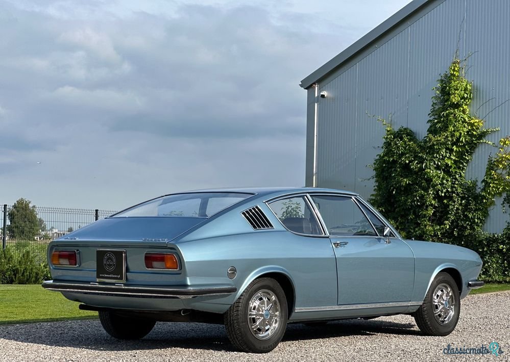 1975' Audi 100 Avant photo #1