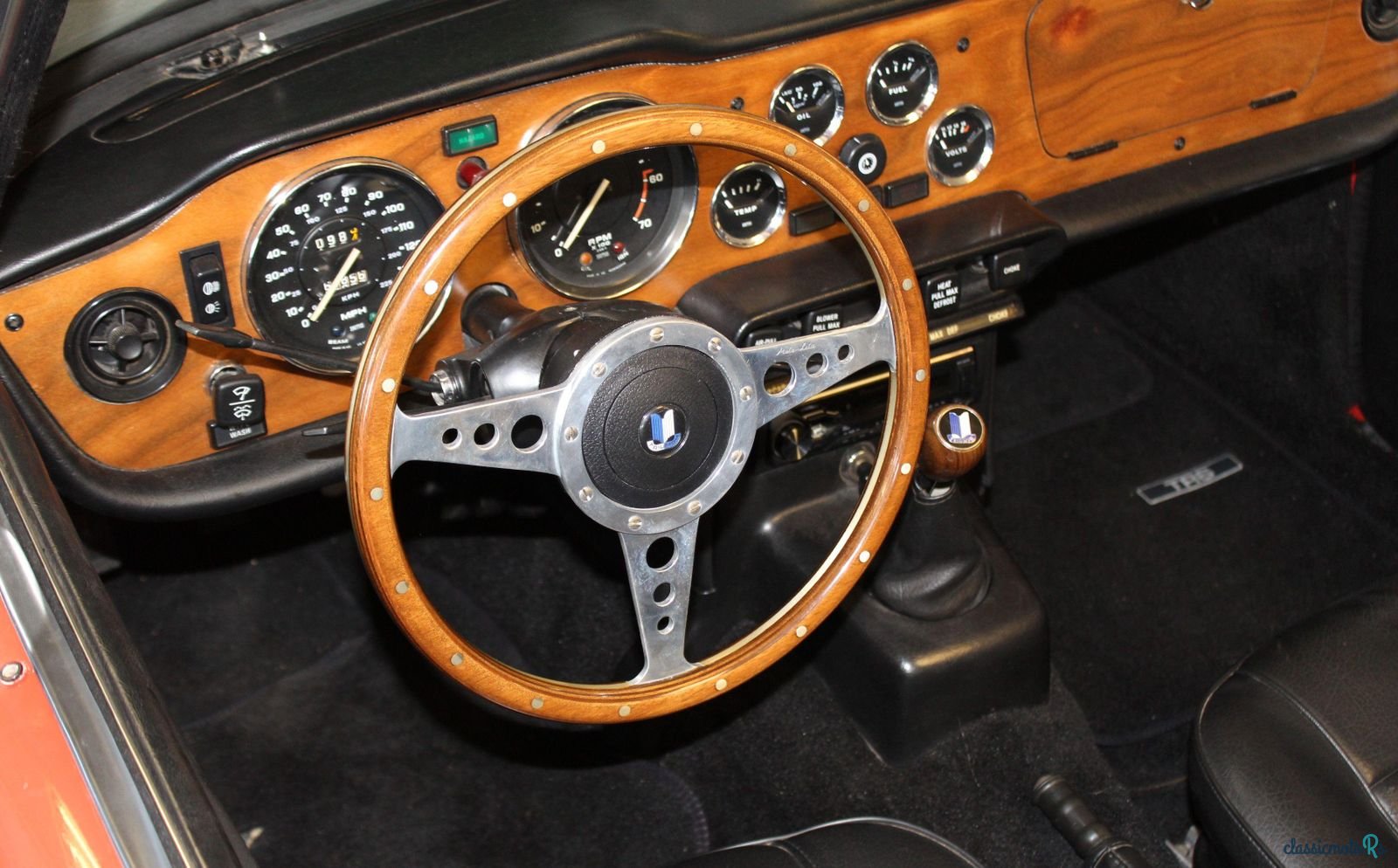 1975' Triumph TR6 photo #1