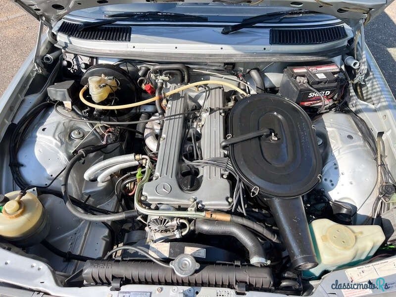 1986' Mercedes-Benz 280 photo #3
