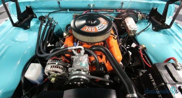 1971' Dodge D/W Truck photo #3