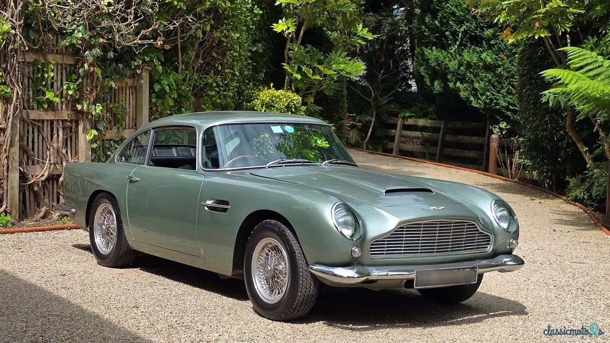 1965' Aston Martin DB5 photo #3
