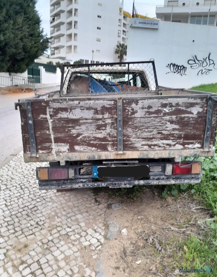 1989' Nissan Pick Up photo #4