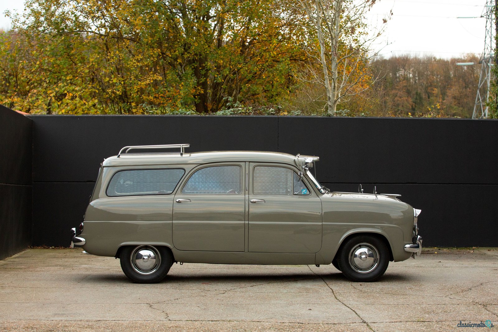 1953' Ford Consul photo #3