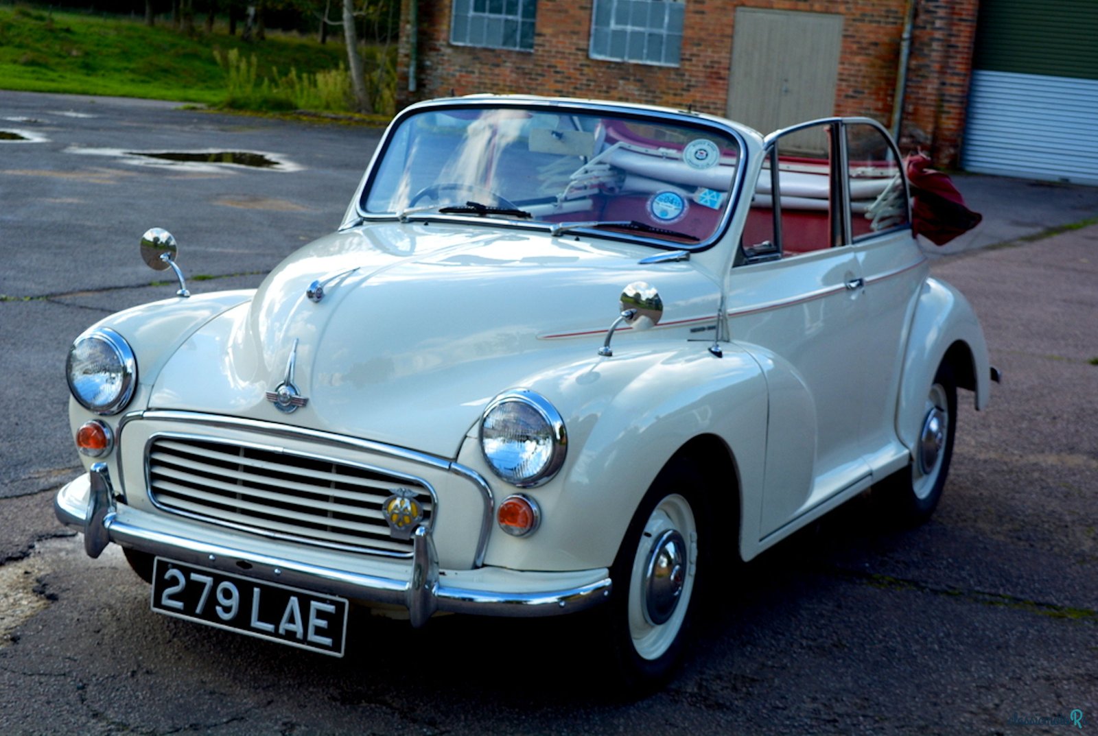 1960' Morris Minor photo #1