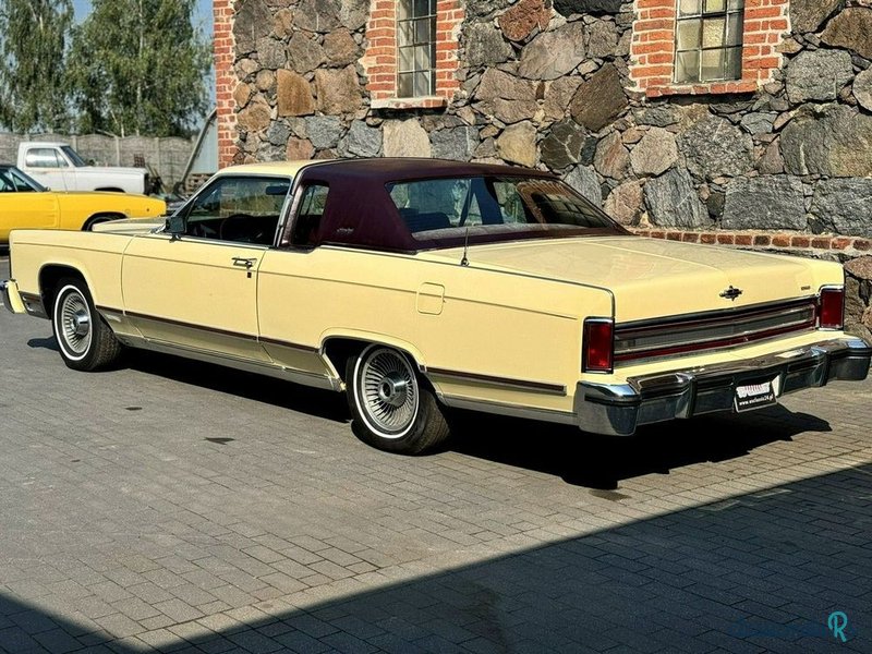 1979' Lincoln Town Car photo #5