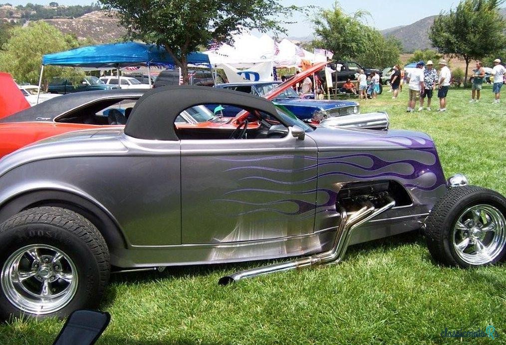 1933' Ford Custom photo #4
