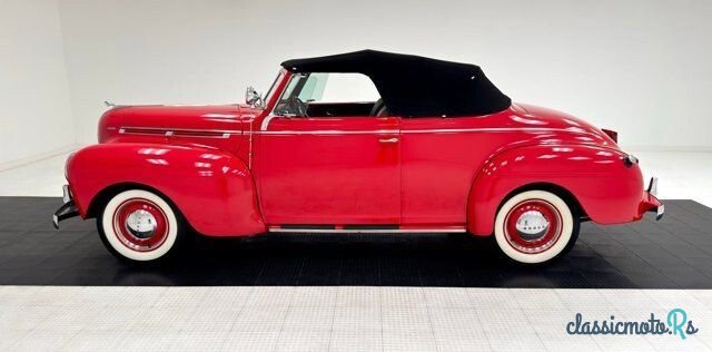 1940' Dodge Luxury Liner photo #3