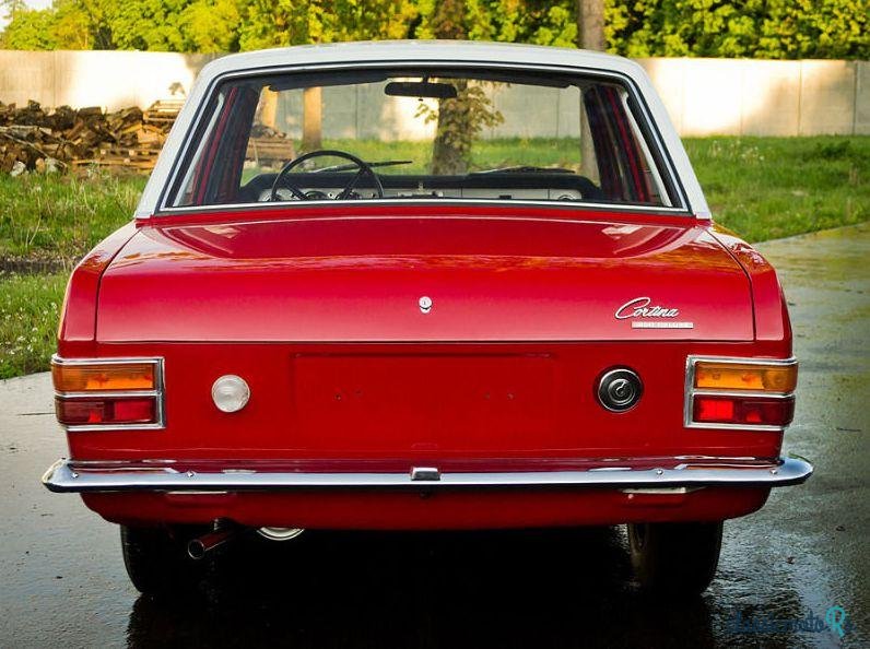 1967' Ford Cortina photo #2