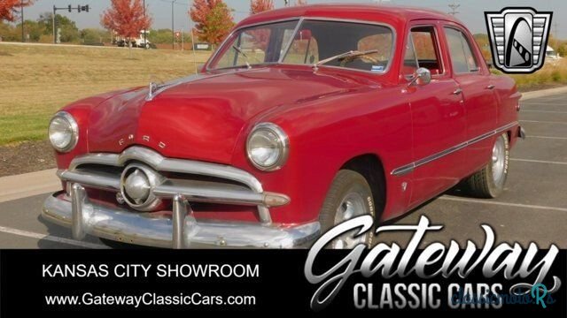 1949' Ford Custom photo #1