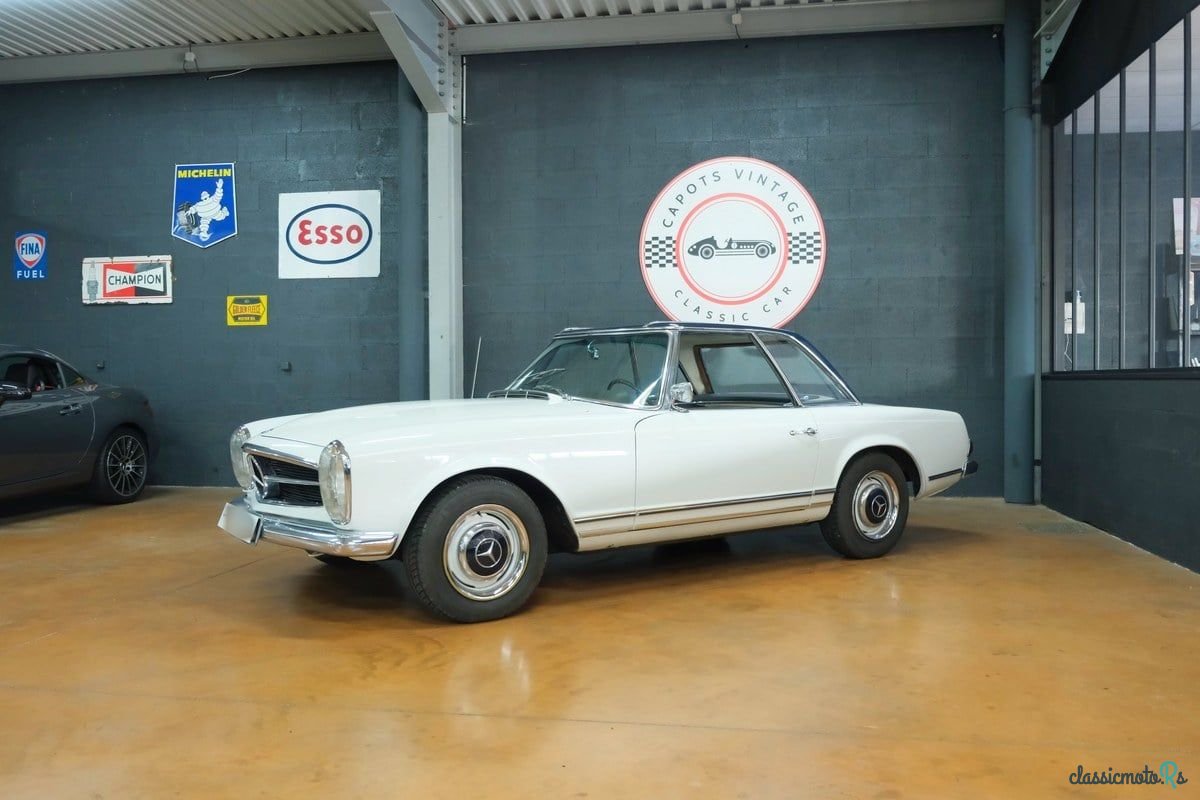 1965' Mercedes-Benz 230 photo #3