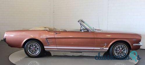 1966' Ford Mustang V8 Cabriolet photo #2