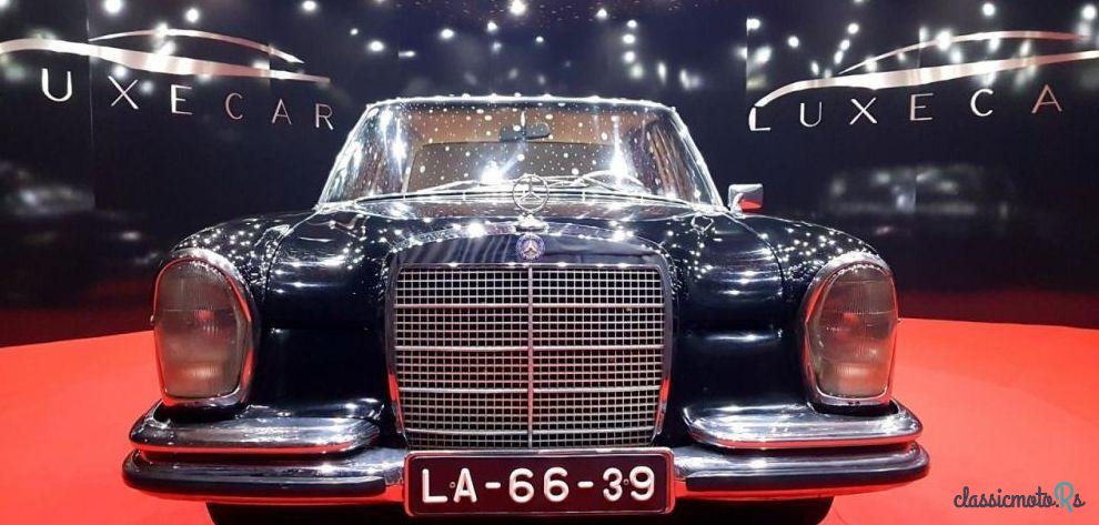 1969' Mercedes-Benz S-280 Sedan photo #2