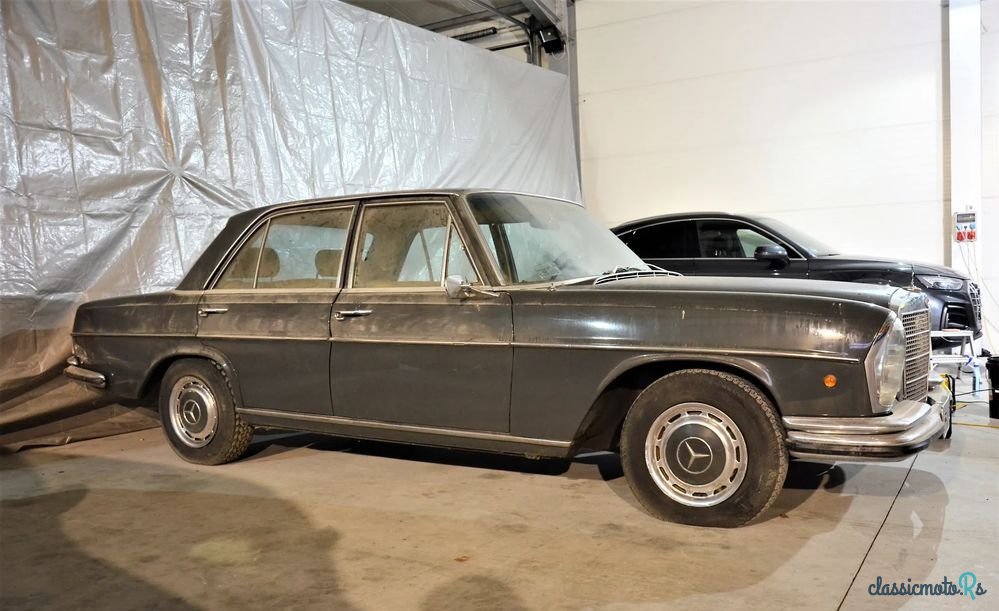 1968' Mercedes-Benz 280 photo #6