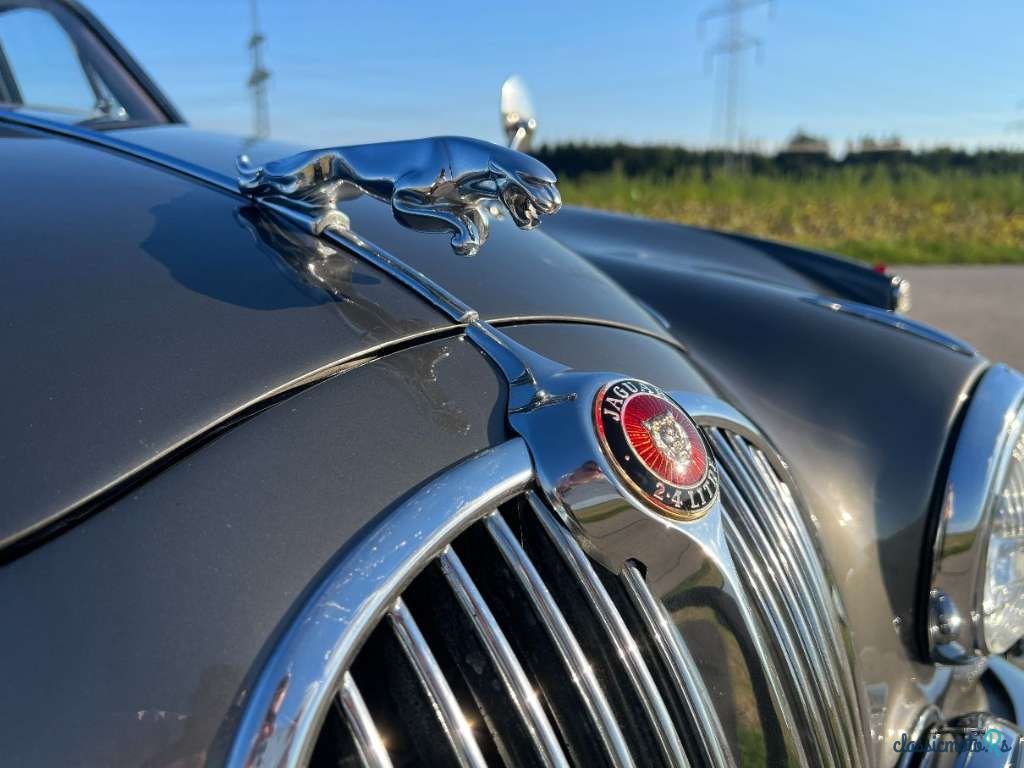 1969' Jaguar 240 photo #5